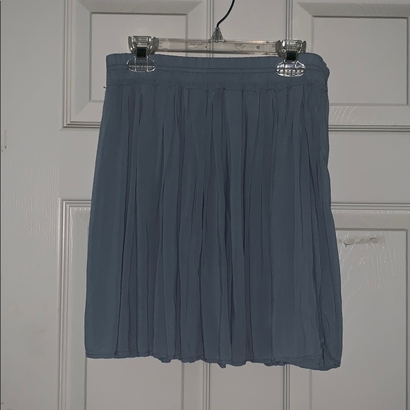 super cute brandy melville skirt - Picture 2 of 3